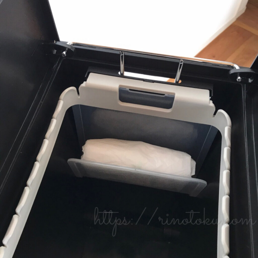 ゴミ袋ストックが可能なケユカゴミ箱